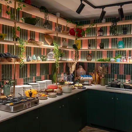 诺沃特尼斯机场卡普3000酒店 酒店