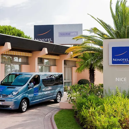 Novotel Aeroport Cap 3000 4* Сен-Лоран-дю-Вар