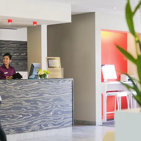 Hotel Novotel Aéroport Cap 3000