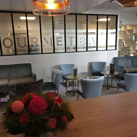 酒店 诺沃特尼斯机场卡普3000酒店 4*