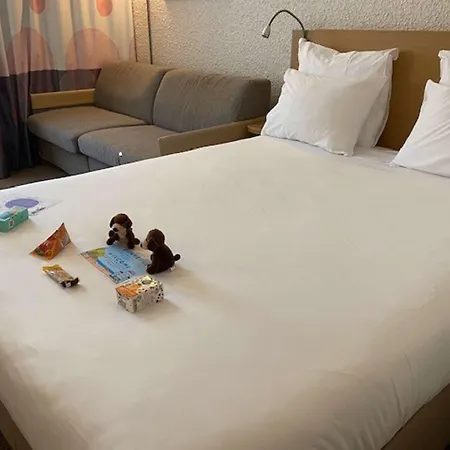 Отель Novotel Aeroport Cap 3000 4*