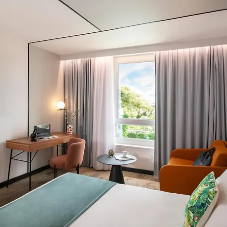 酒店 诺沃特尼斯机场卡普3000酒店