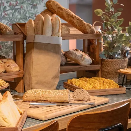 诺沃特尼斯机场卡普3000酒店 圣罗兰度瓦