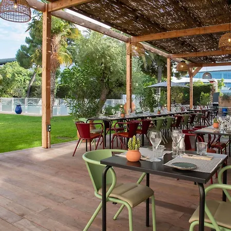 诺沃特尼斯机场卡普3000酒店 圣罗兰度瓦