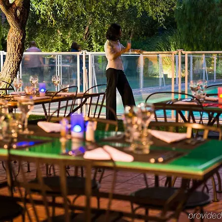 Novotel Aeroport Cap 3000 Hotel 4*